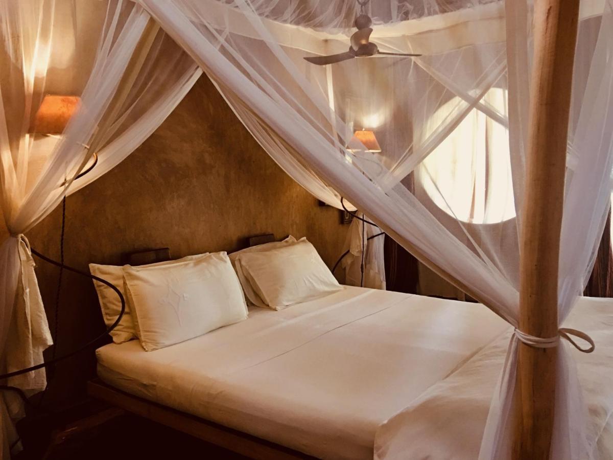 Bakuba Lodge - Le Petit Hotel Du Voyageur Ankilibe Ngoại thất bức ảnh