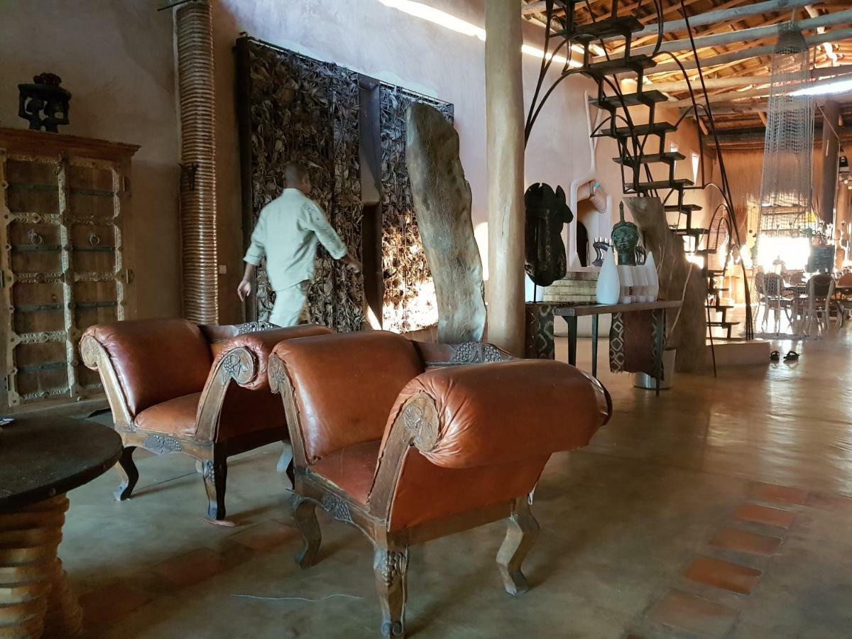 Bakuba Lodge - Le Petit Hotel Du Voyageur Ankilibe Ngoại thất bức ảnh